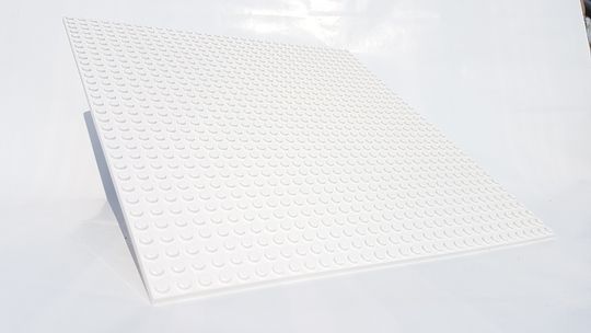 1x weiss Stapelbare Bauplatte von strickly briks 32x32 Noppen passt 100% zu Lego 