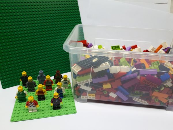 Mischung Das LEGO® Starterkit von FlixBrix -- Bausteine Basisplatte Figuren  und Reifen | Dimension: Verschieden | Design-Nr: KGWARE122